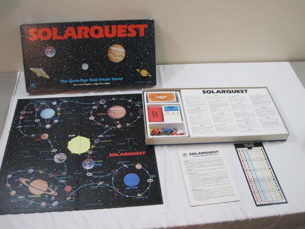 Solarquest The Space-Age Real Estate Game, 1986 Western Publishing Company, 2 lbs 8 oz