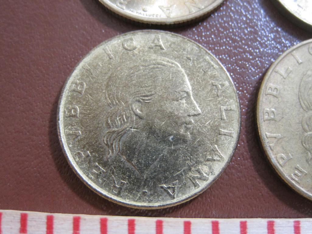 Lot of Italian coins, including 6 1978 200 Lire, one 1979 L20 and one 1937 10 Centesimi coin