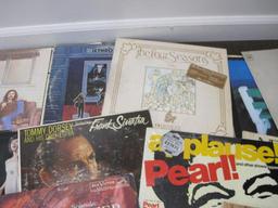 Lot of 25+ vinyl records including CCR, Crosby Stills and Nash, Pointer Sisters, Frank Sinatra and