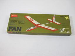 Tow Launch Glider Kit, Graupner SchnellbaukastenFan Bestell-Nr. 4023, unassembled, in original box,