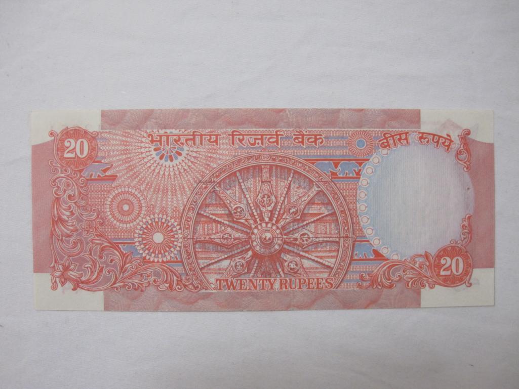 Lot of Indian Paper Currency including one rupee, 2 rupees, 5 rupees, 10 rupees, 20 rupees, 50