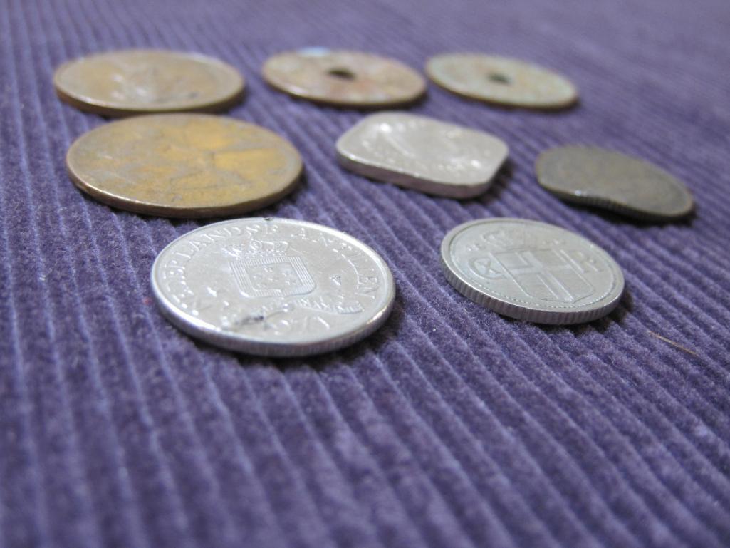 Lot of foreign coins, including Philippines, Netherlands and Netherlands Antilles