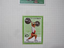 1975 and 1976 10, 20 and 50 yen Japan postage stamps, gum is intact