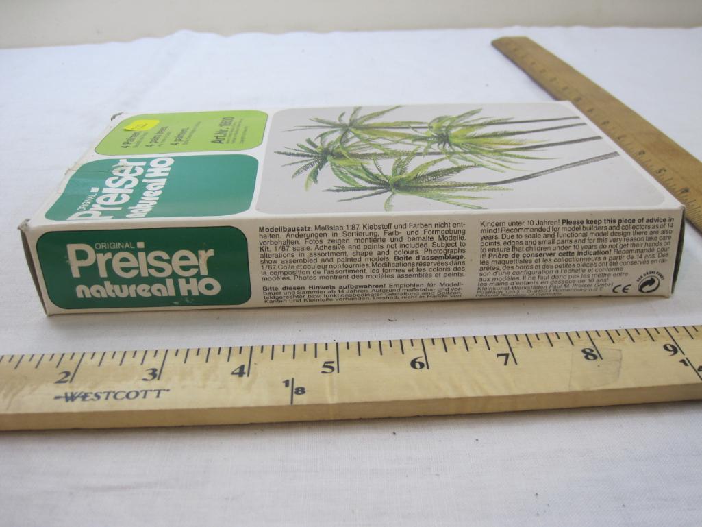 Original Preiser Natural HO Scale 4 Palm Tree Kit, unassembled in original box, 5 oz