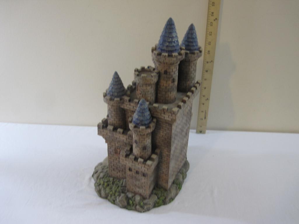 Large Resin Castle, Jaimy, 7 lb 3 oz