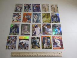 Lot of Mike Piazza (New York Mets, LA Dodgers) Baseball Cards from Fleer, Topps and more, 3 oz