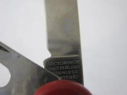 Victorinox Original Swiss Army Knife in original box, 3 oz