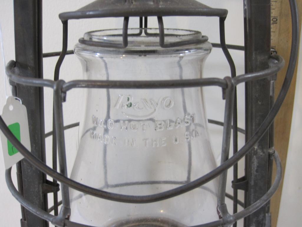 Dietz Mill Kerosene Lantern with Rayo No. 0 Hot Blast Clear Globe, see pictures for condition, 2 lbs