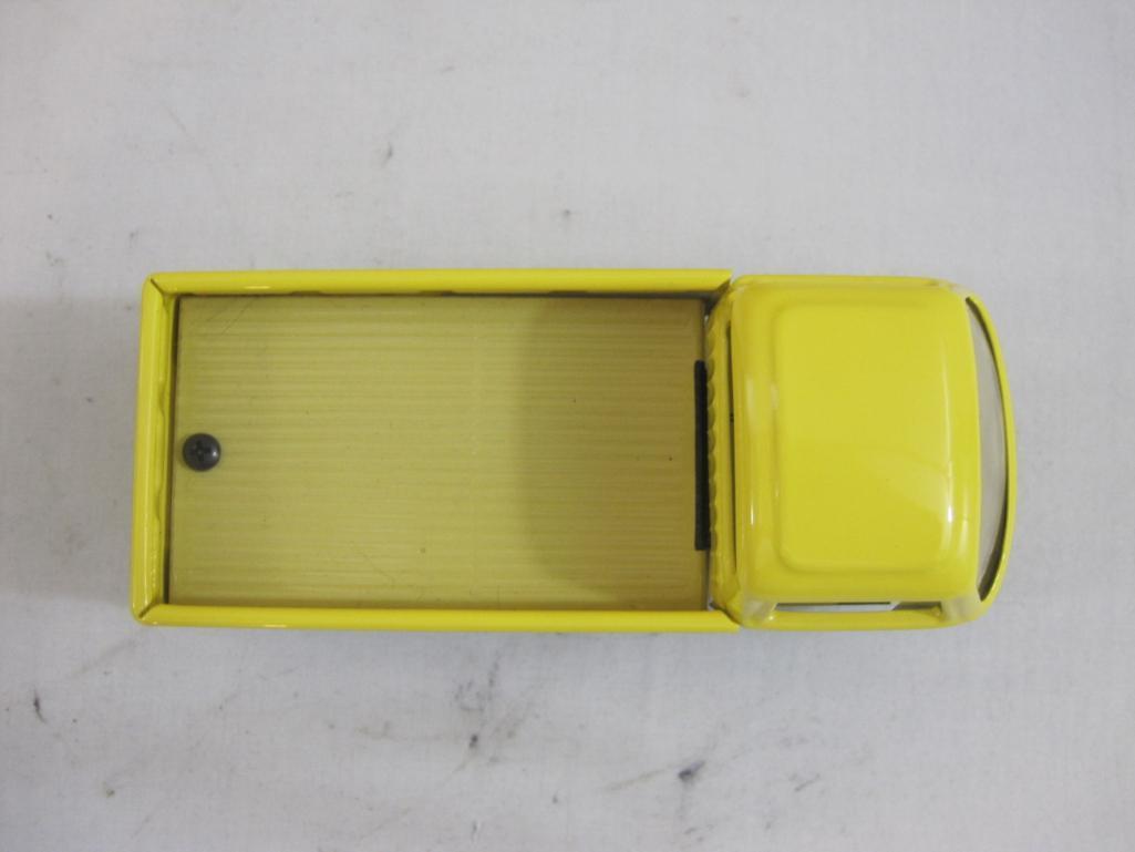 ETS O Scale Yellow Truck Service Car, Electric Train Systems, 1:45/O Scale, all metal, in original