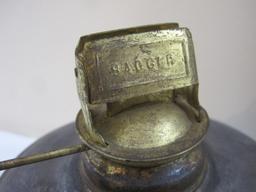 Vintage Oil Lantern with Badger wick holder, 11 oz