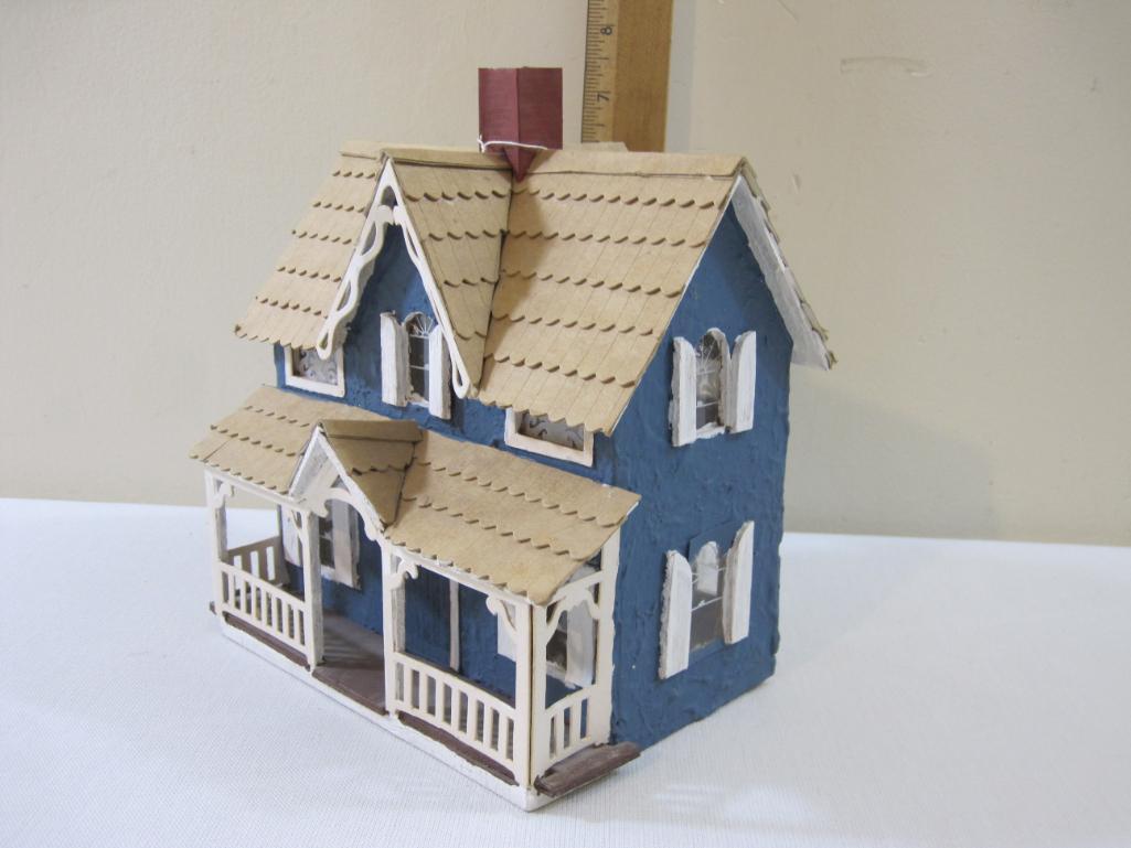 Victorian Style House for Train Displays, thin wood and cardboard construction, 8 oz