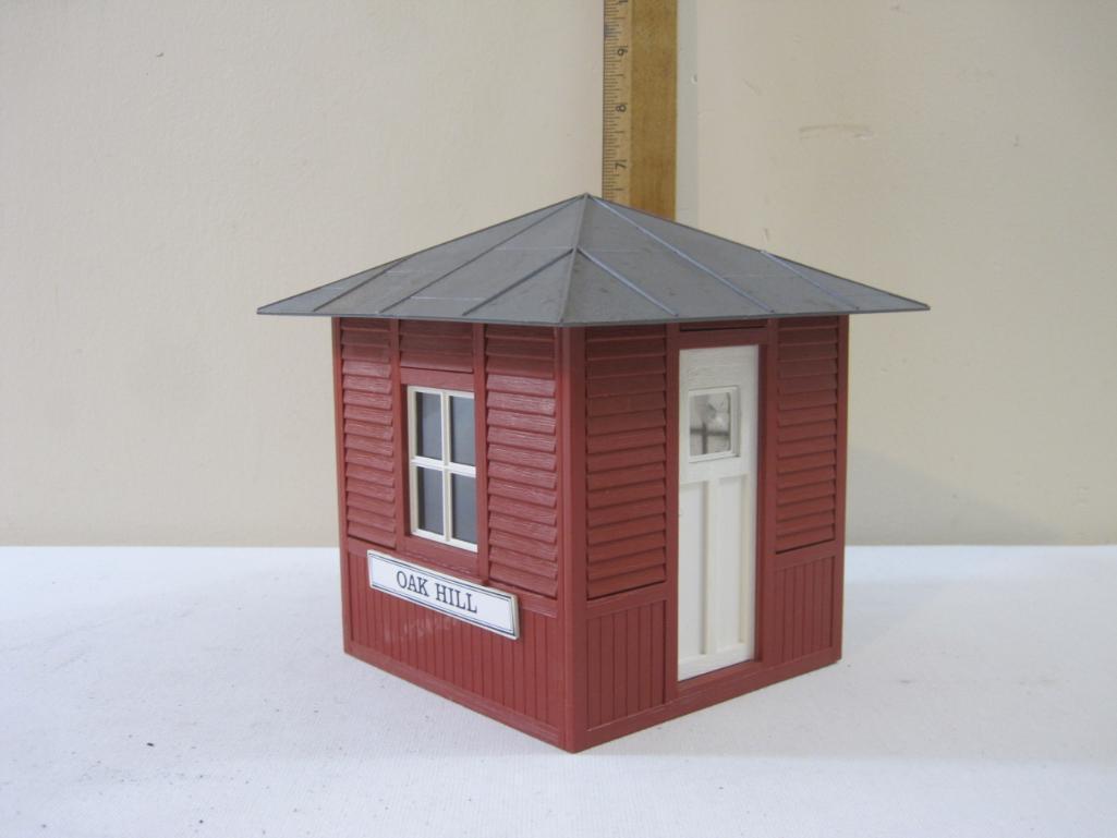 Oak Hill Plastic Train Station Building, LGB 1989, 13 oz