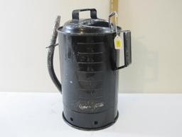 Vintage 2 Gallon Oil Can with Swing spout, 4 lbs 8 oz