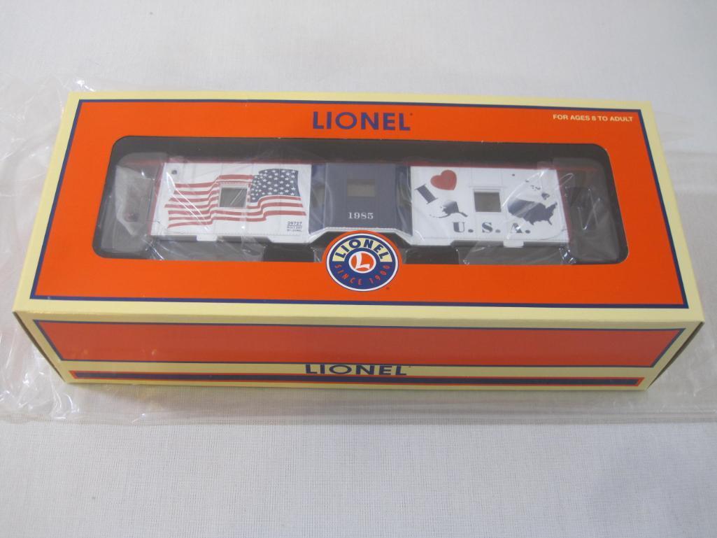 Lionel I Love USA Bay Window Caboose 6-29727, O Scale, new in box, 1 lb 7 oz