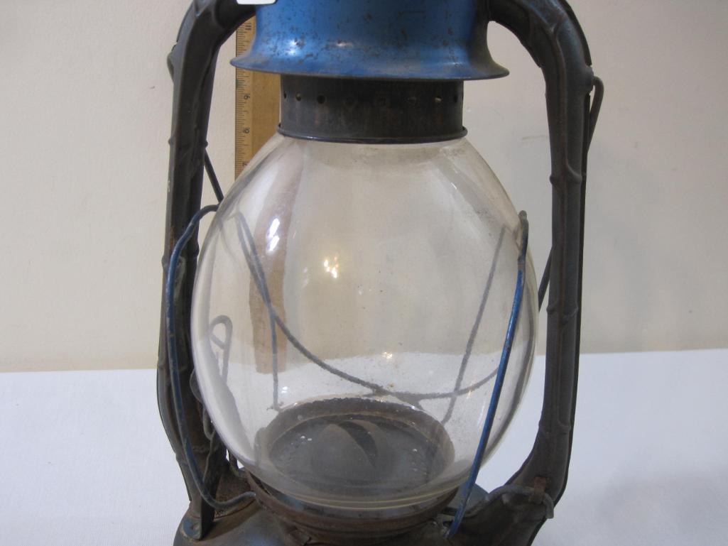 Vintage Dietz No. 2 Blizzard Kerosene Lantern with clear glass globe, 3 lbs 9 oz