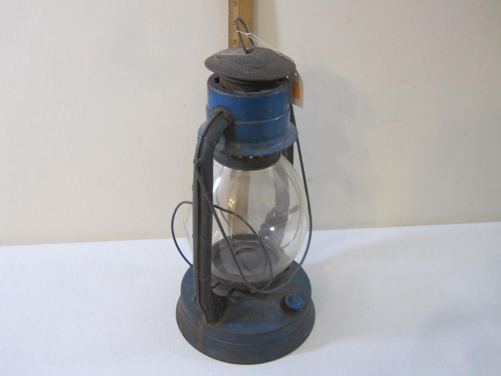 Vintage Dietz No. 2 Blizzard Kerosene Lantern with clear glass globe, 3 lbs 9 oz