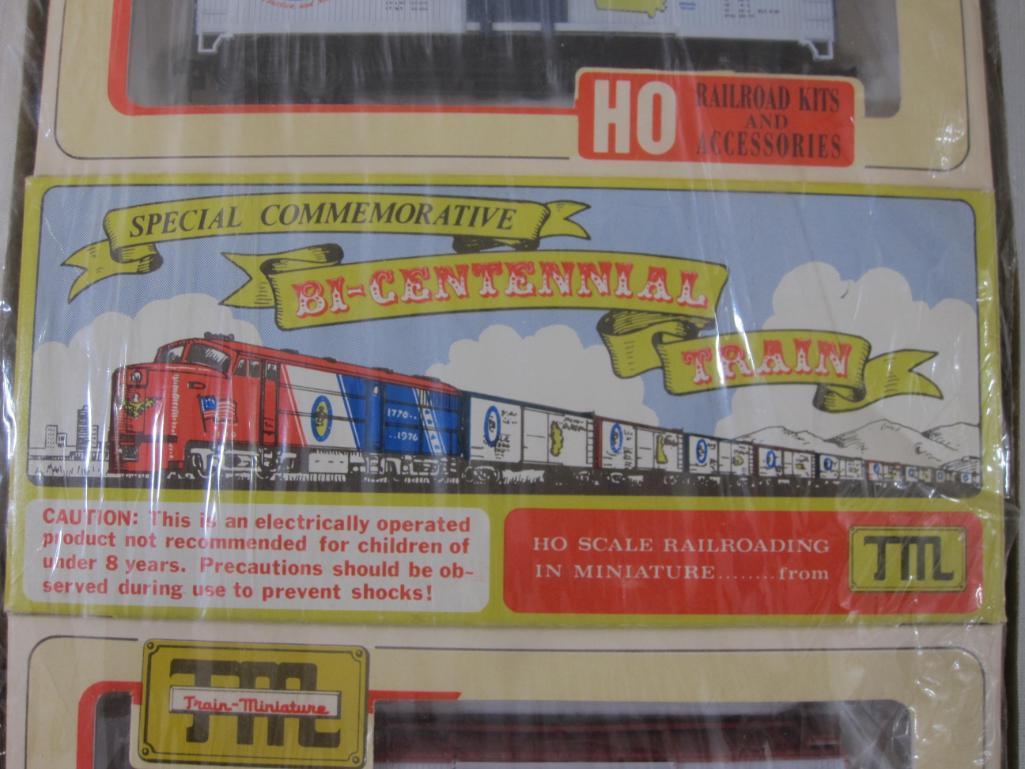 HO Scale Train Miniatures Special Commemorative Bi-Centennial Train, new in package, 2 lbs