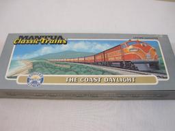 Mantua Classic Trains Southern Pacific Dummy "B" Unit 409-11 The Coast Daylight, new in original