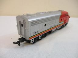 Bachmann Santa Fe Diesel HO Scale Locomotive, 10 oz