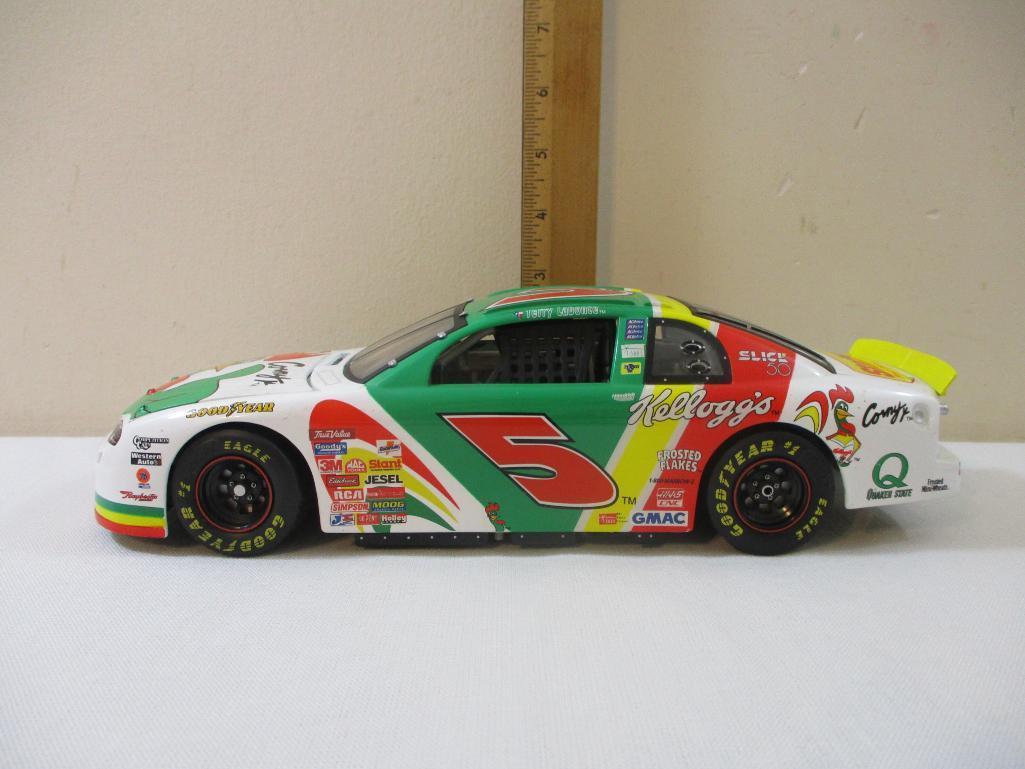 Terry Labonte #5 Kellogg's Corn Flakes Racing 1:18 Scale Diecast Replica 1998 Chevrolet Monte Carlo,