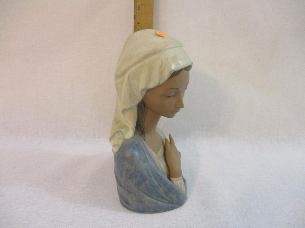 Lladro Matte Madonna Fine Porcelain Figure, made in Spain, 2 lbs