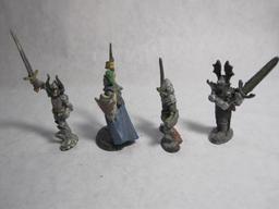 Four Ral Partha Knight miniatures, 6oz