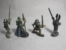 Four Ral Partha Knight miniatures, 6oz