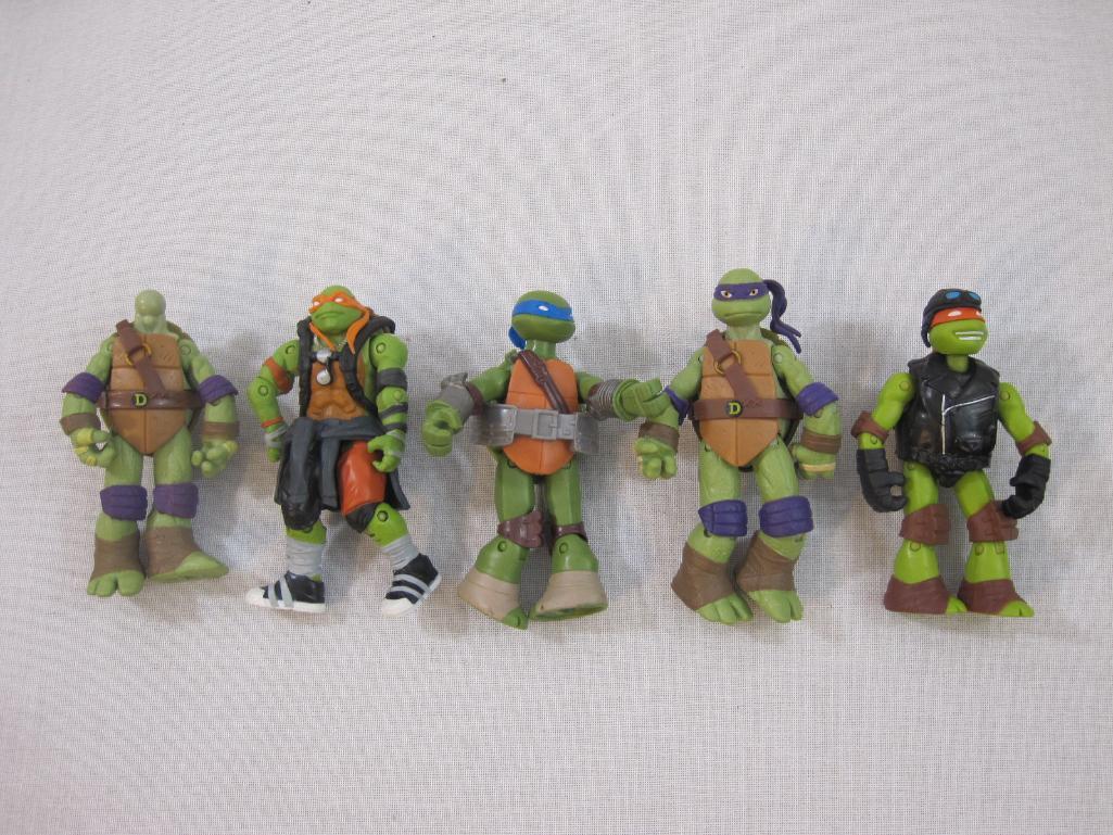 Five Teenage Mutant Ninja Turtles Action Figures, 13 oz