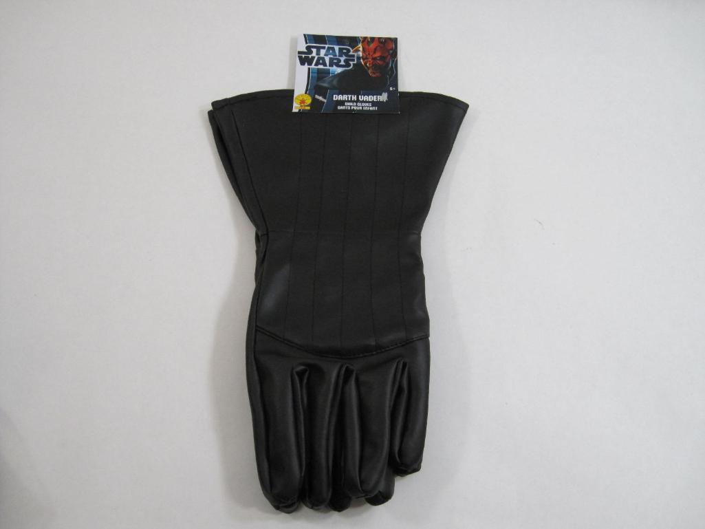 Star Wars Darth Vader Children's Costume and Gloves, size medium (5-7 years), 1 lb 10 oz