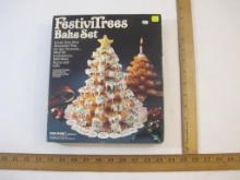 Vintage FestiviTrees Bake Set in original box, Fox Run Craftsmen, 9 oz