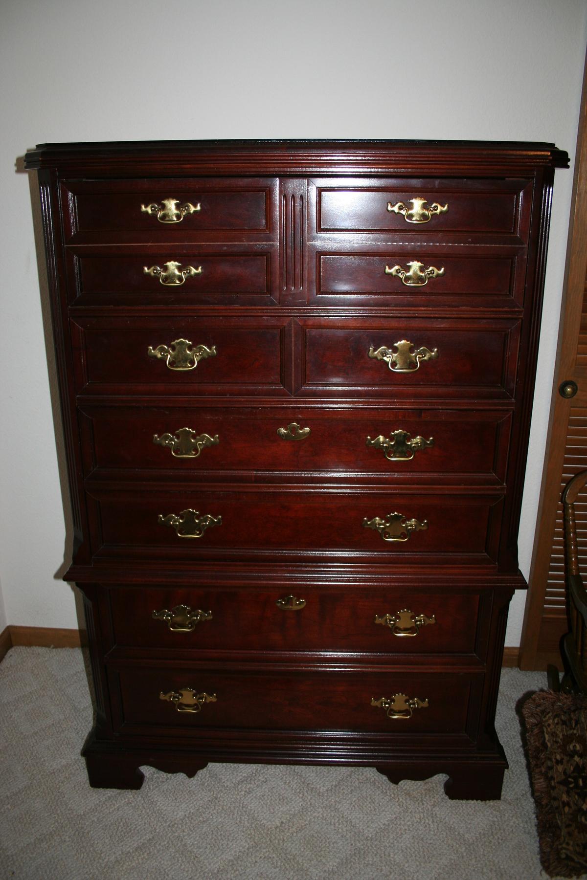 Wooden Chest of Drawers