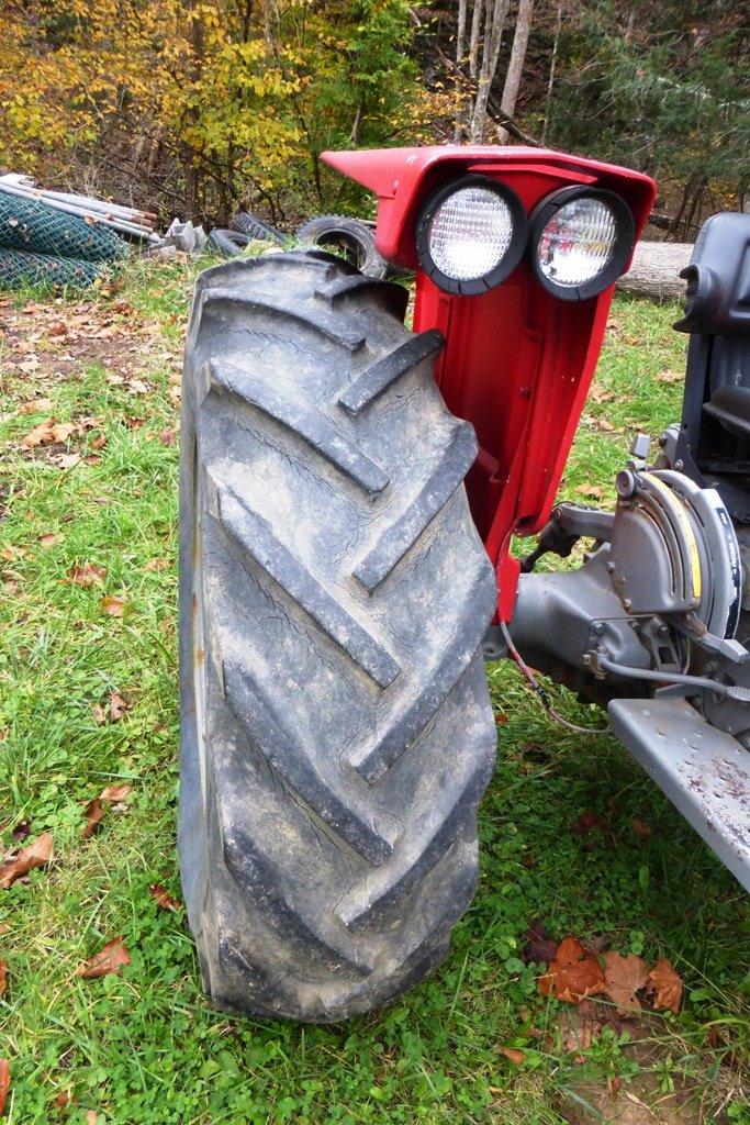 1969 Massey Ferguson 165 gas tractor, RUNS