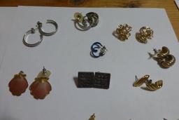 Several pair of nice earrings