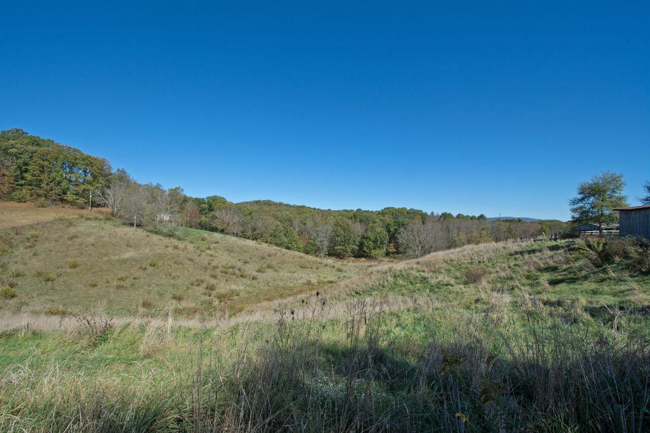 Willow Hill Farm, 15.48 ac.+/- located in beautiful Smoot, WV