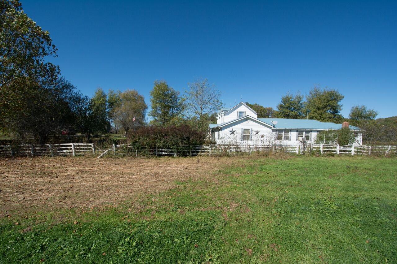 Willow Hill Farm, 15.48 ac.+/- located in beautiful Smoot, WV