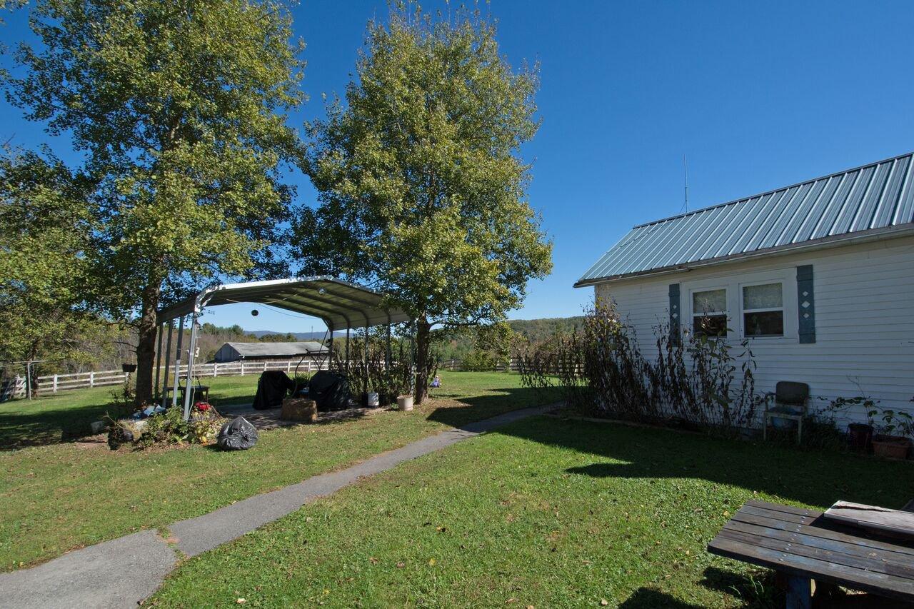 Willow Hill Farm, 15.48 ac.+/- located in beautiful Smoot, WV