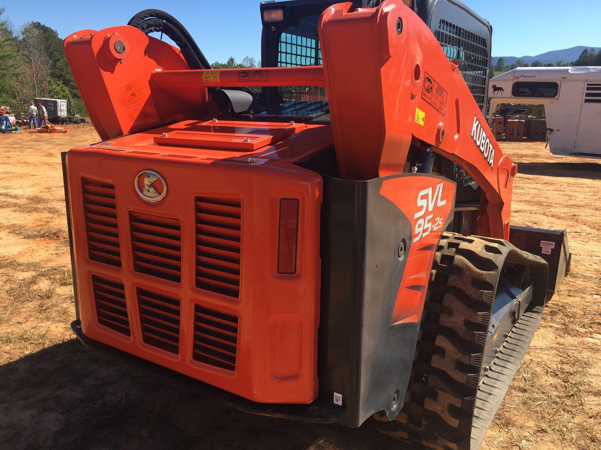 2017 KUBOTA SVL95-2S MULTI TERRAIN LOADER, VIN: 35546, ENCLOSED CAB, AIR, RADIO, HIGH FLOW,