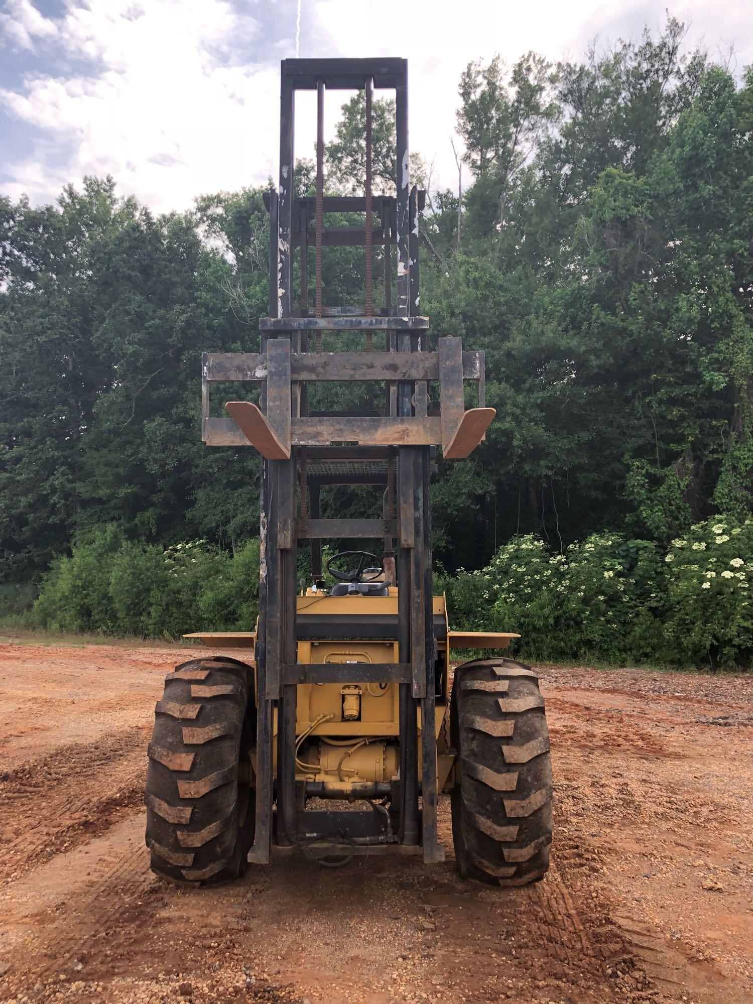 2000 ROUGH TERRAIN FORKLIFT, AE611200, OROPS, PERKINS DIESEL ENGINE, 4600 HOURS, S/N 4943A