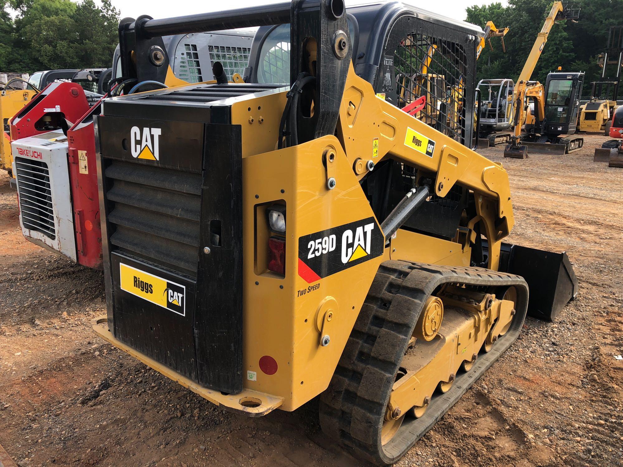 2014 CAT 259D MULTI TERRAIN LOADER, OROPS, RUBBER TRACKS, 2 SPEED, AUX HYDRAULICS, MANUAL COUPLER,