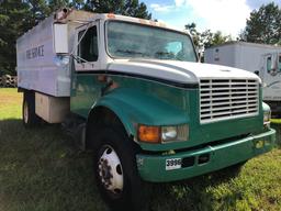 INTERNATIONAL 4700 CHIPPER DUMP TRUCK