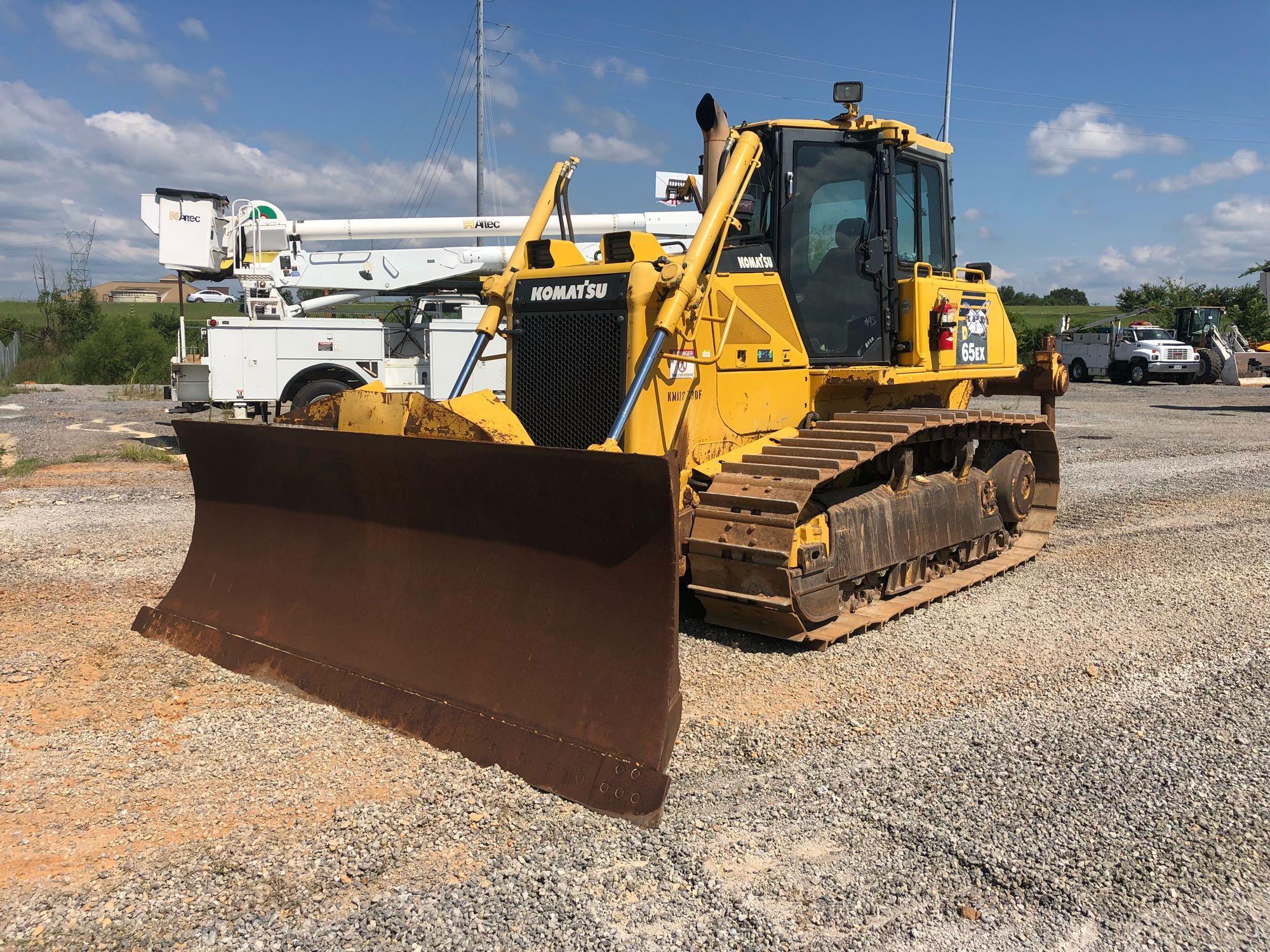 2011 KOMATSU D65EX CRAWLER DOZER