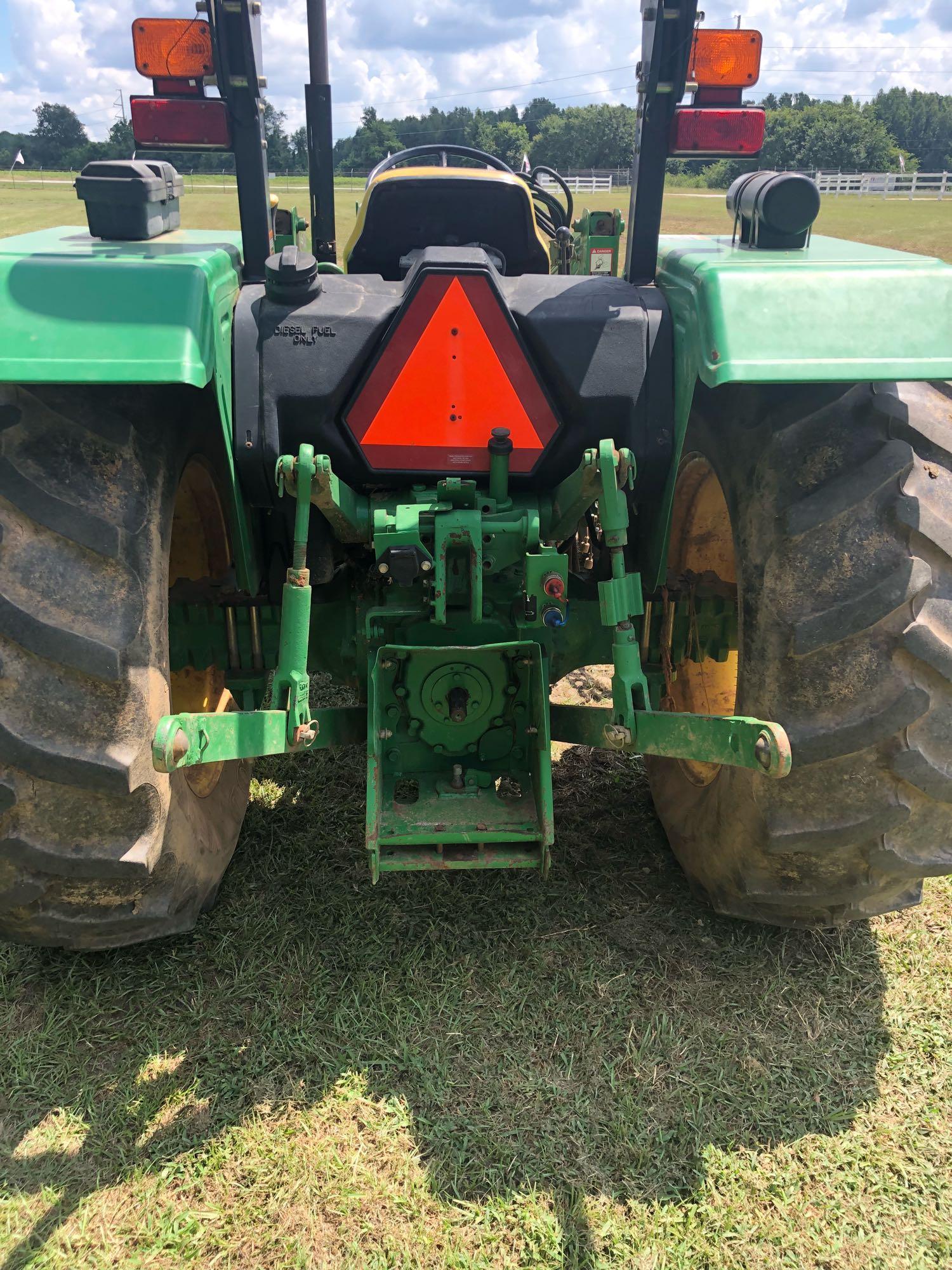 JD 5075E TRACTOR