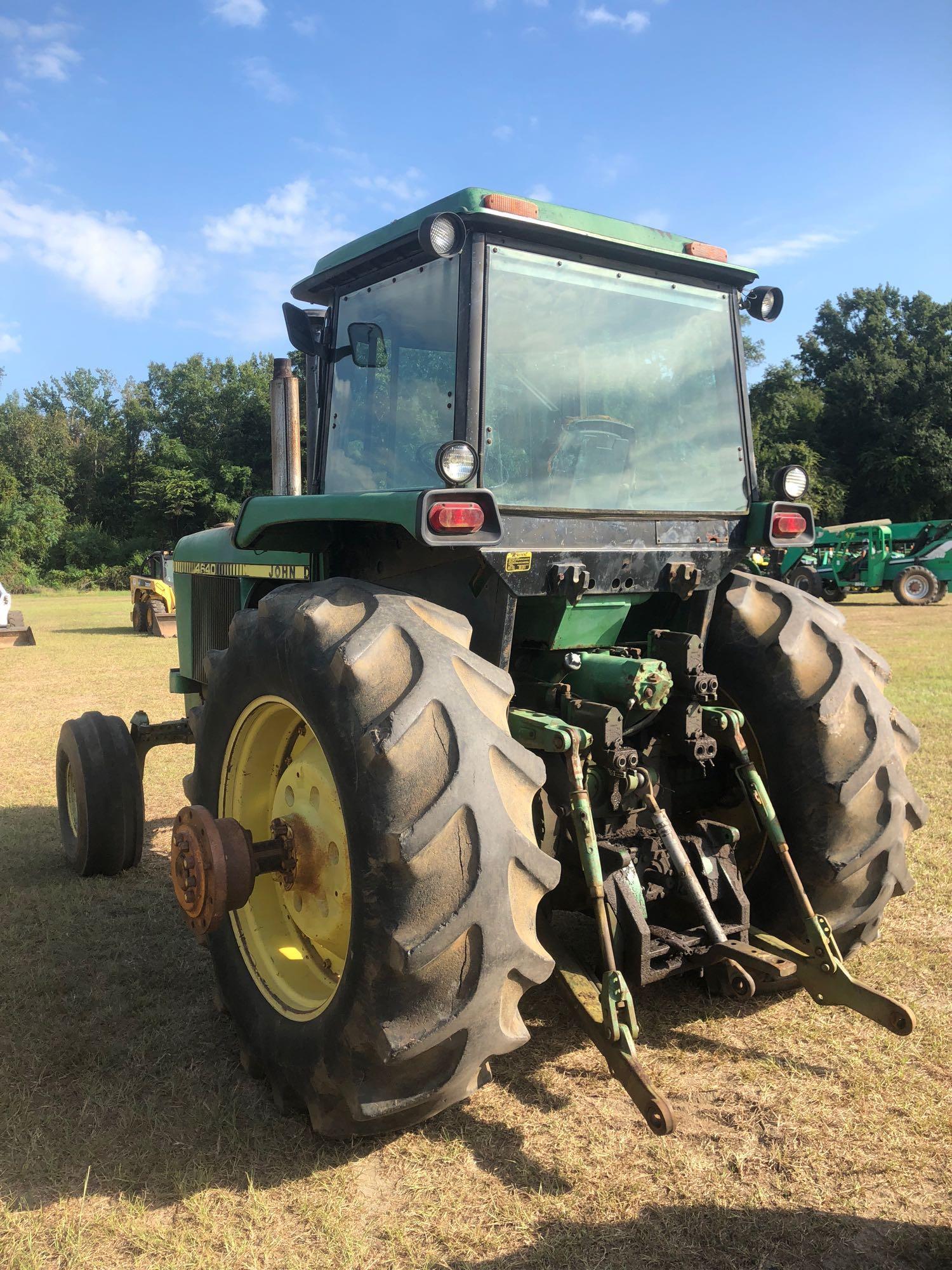 JOHN DEERE 4640 TRACTOR