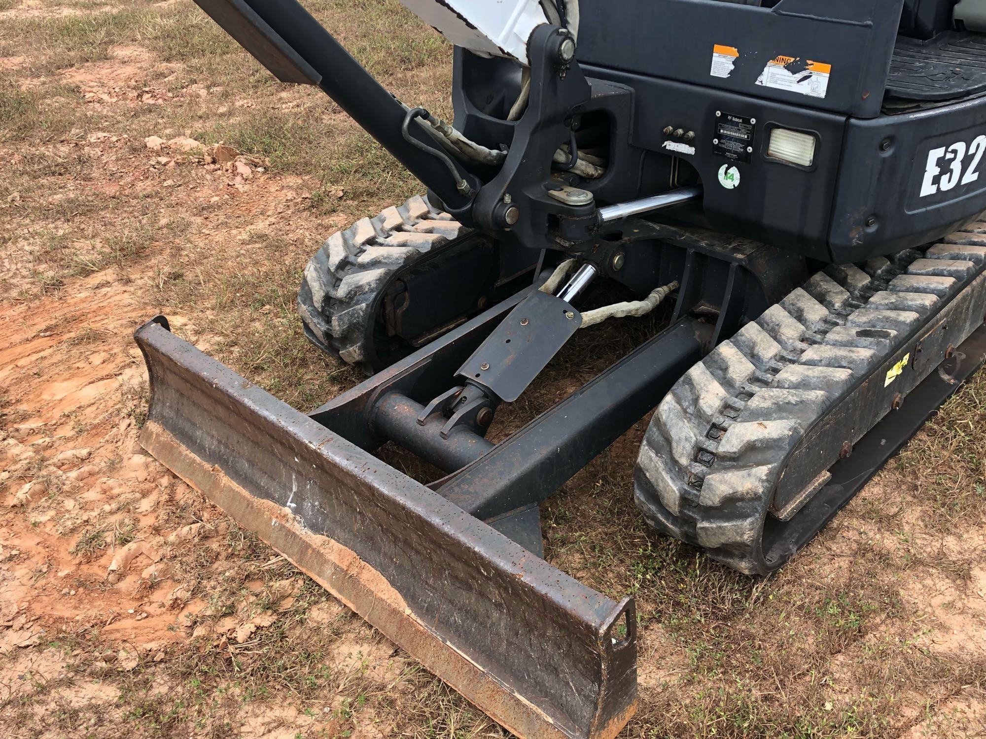 2012 BOBCAT E32 MINI EXCAVATOR