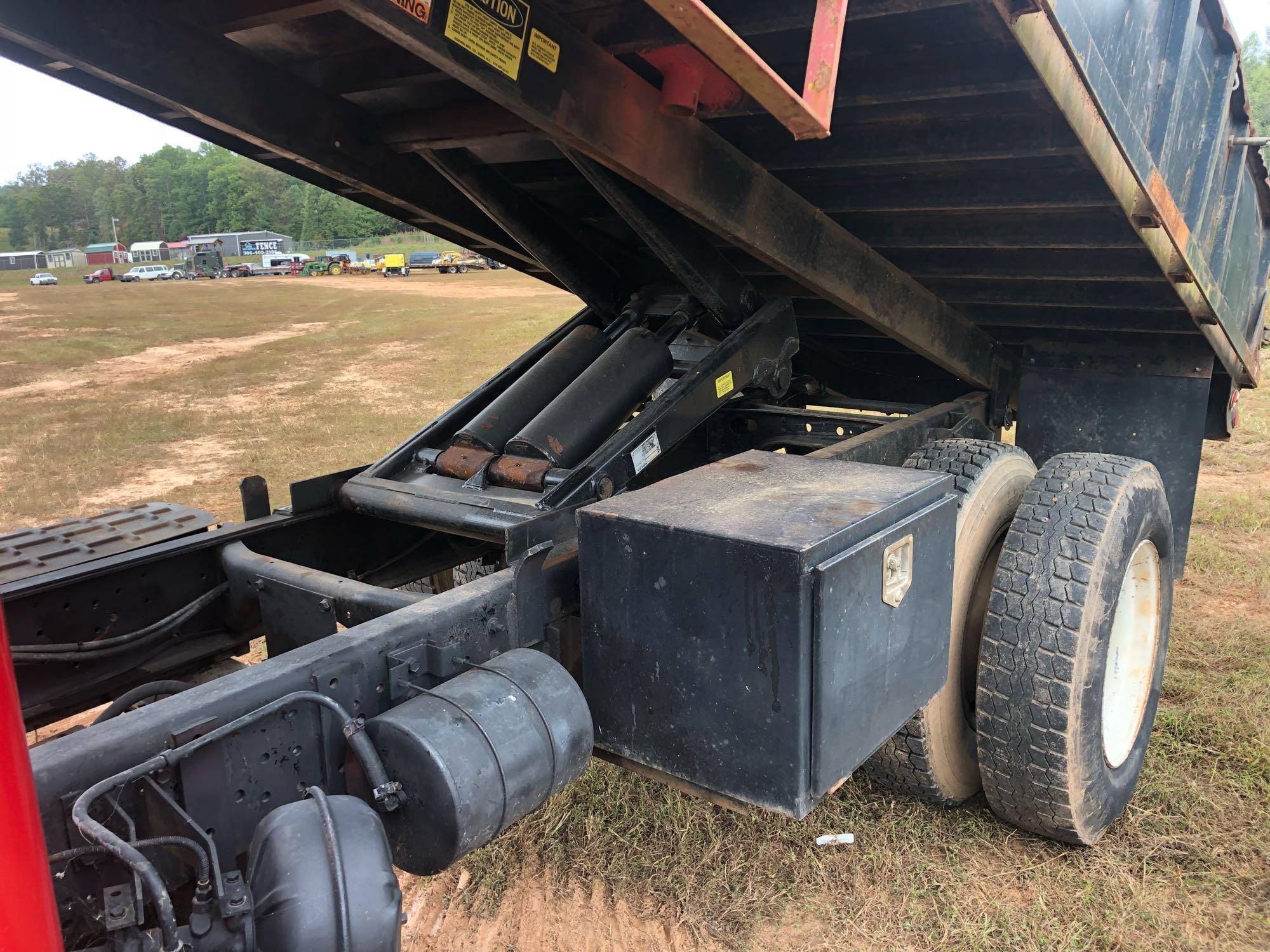 1981 IH SINGLE AXLE DUMP TRUCK