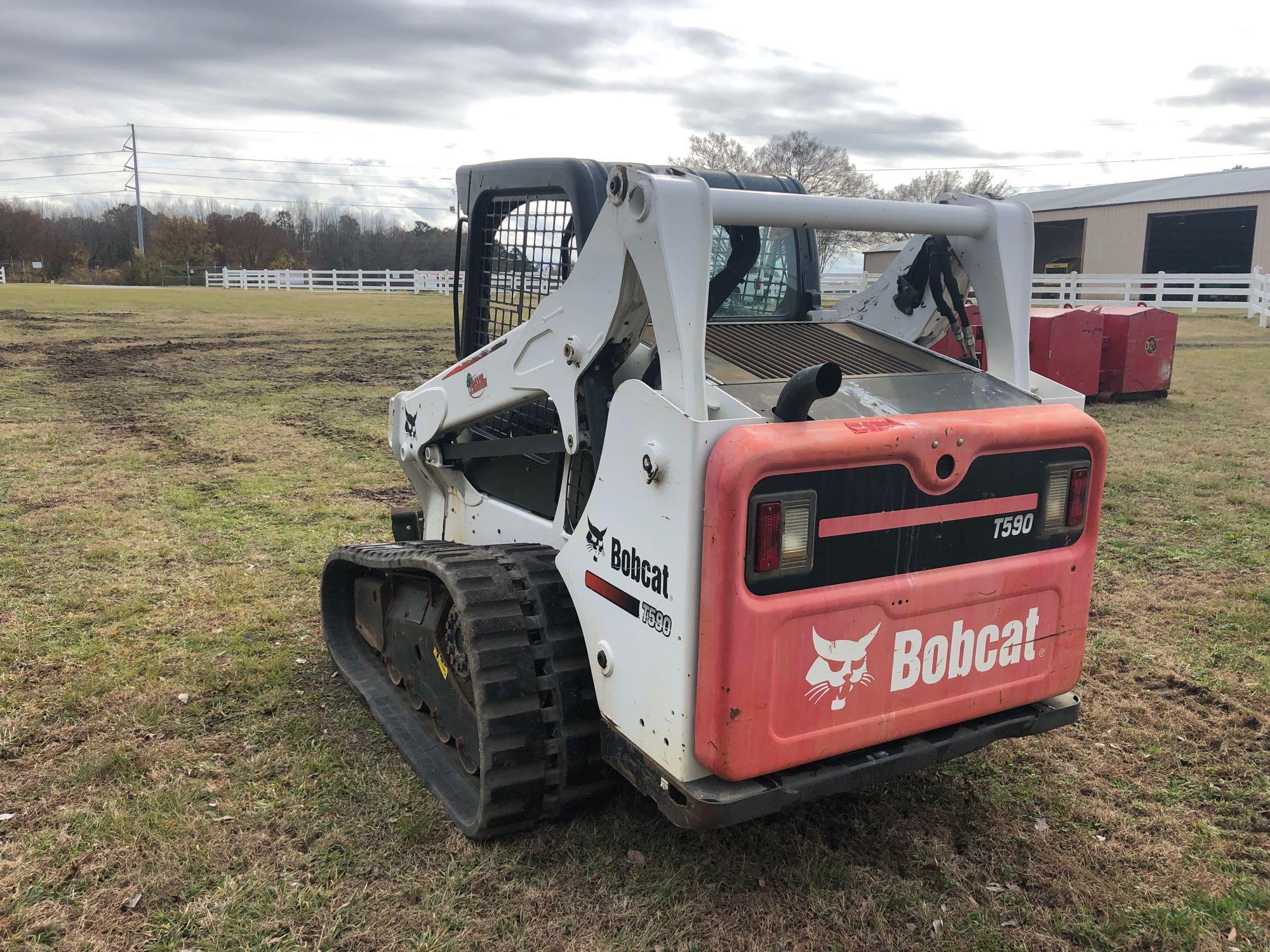 2015 BOBCAT T590 MULTI TERRAIN LOADER