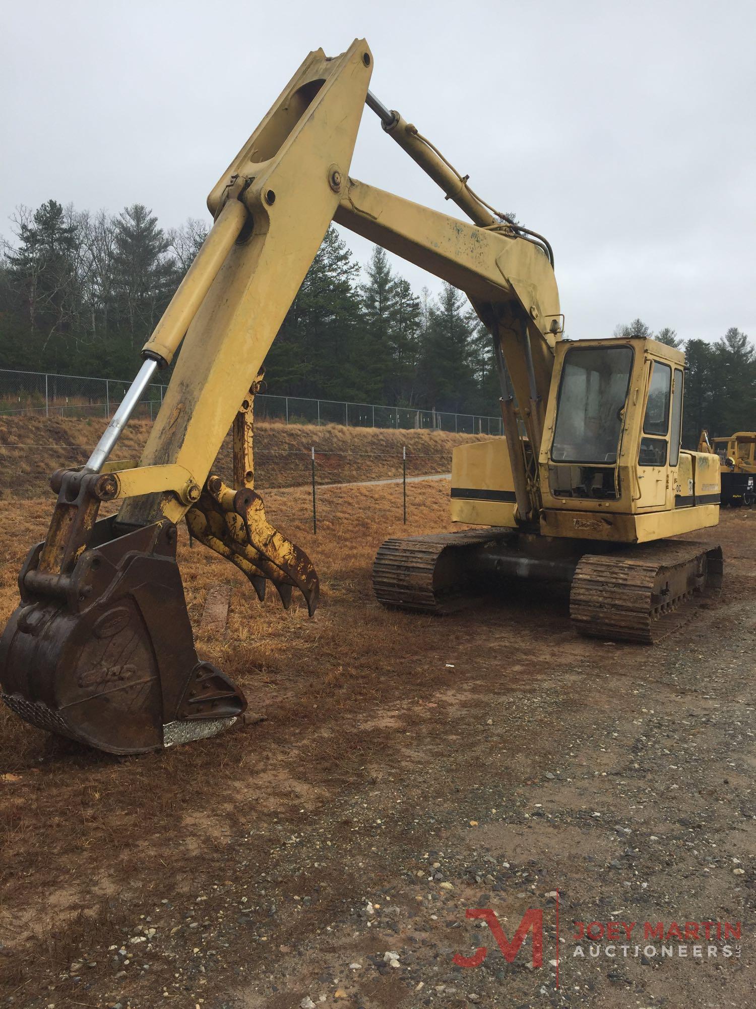 JOHN DEERE 690C EXCAVATOR