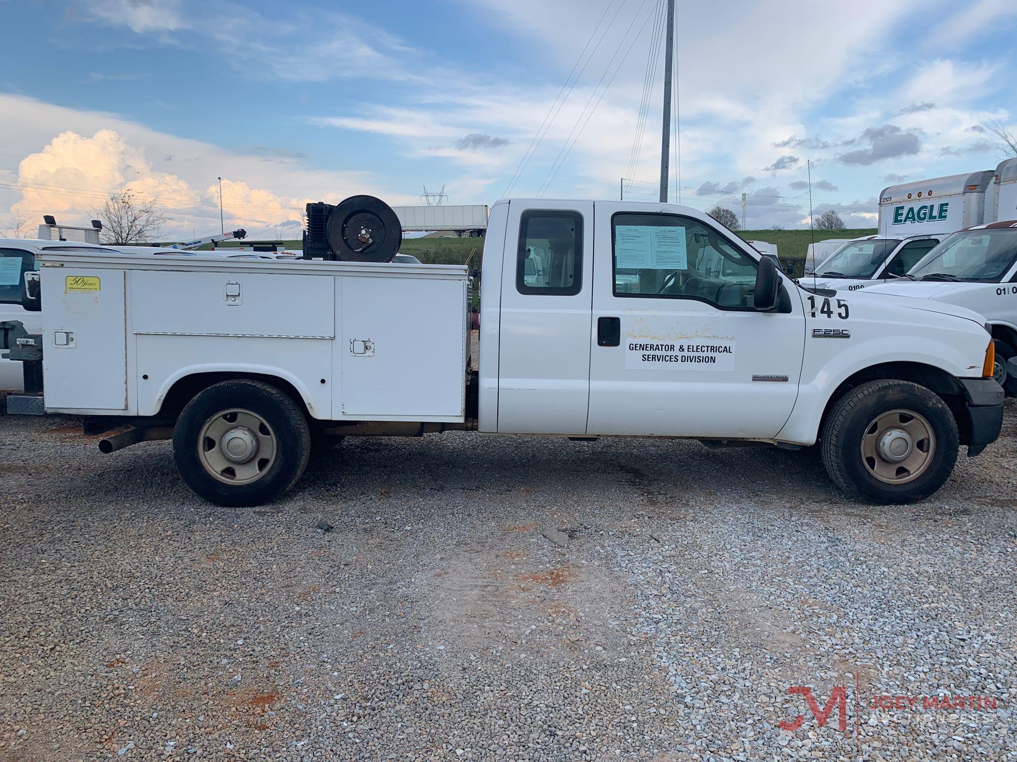 2005 FORD F250 XL SUPER DUTY