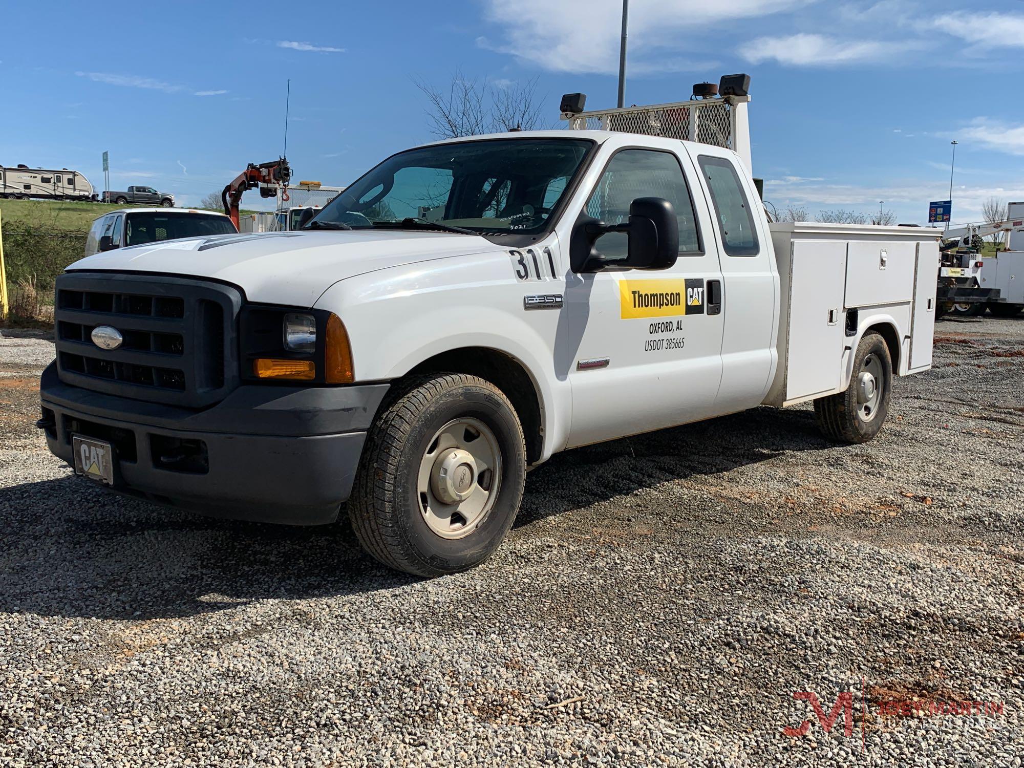 2006 FORD F350 XL SUPER DUTY