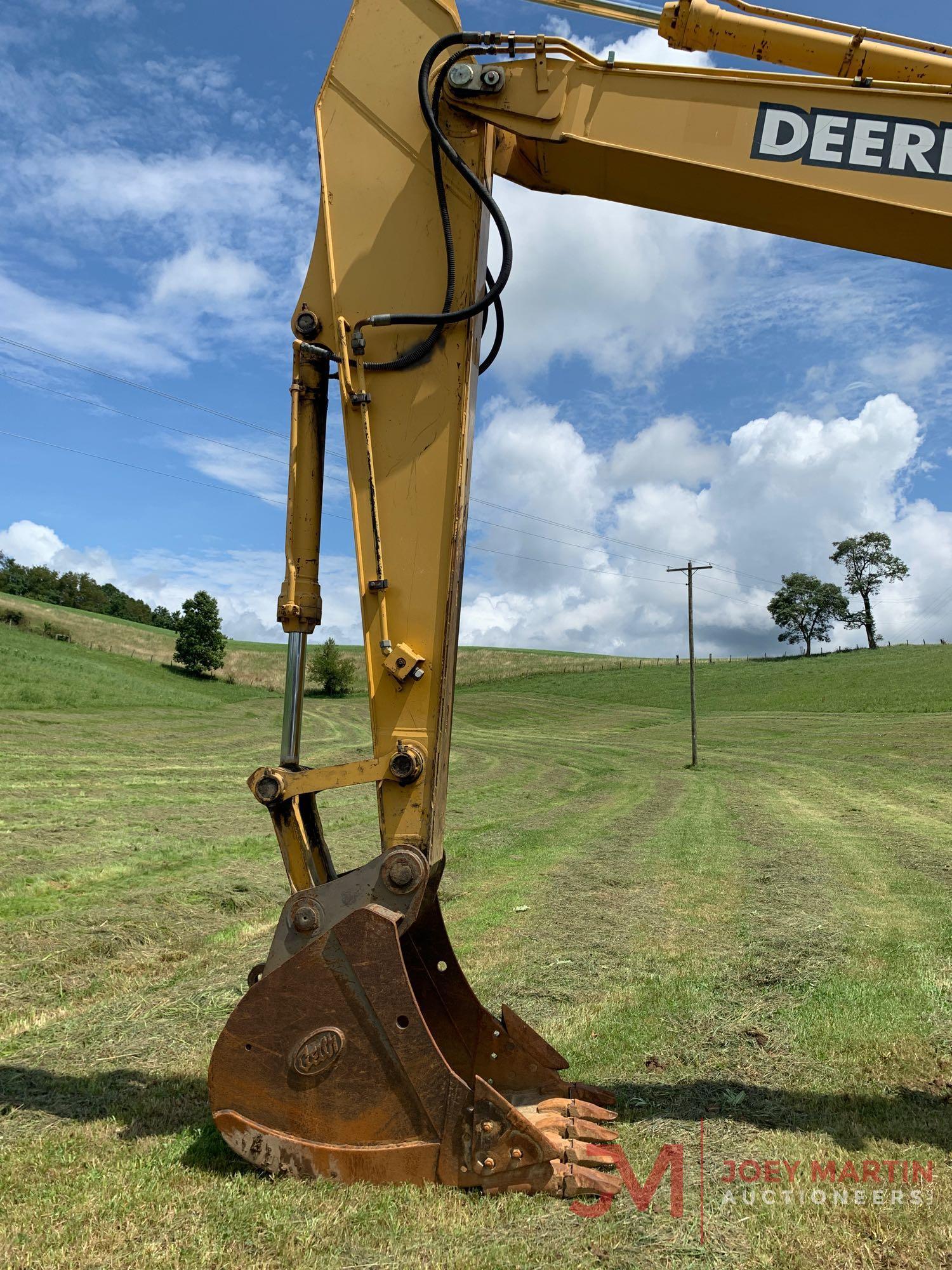 2003 JOHN DEERE 270C HYDRAULIC EXCAVATOR